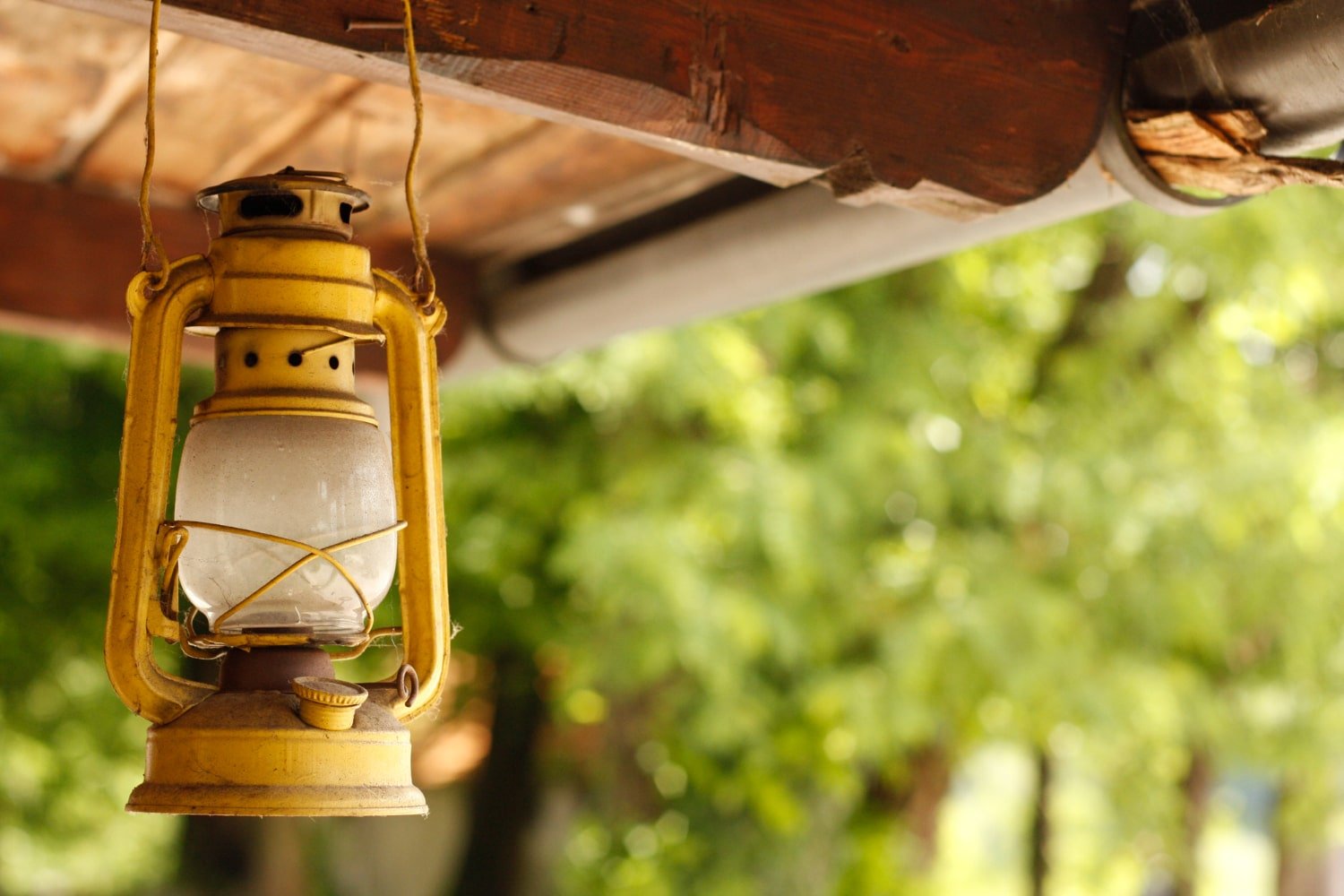 Read more about the article Best Outdoor Solar Hanging Lanterns to Enhance Your Landscape